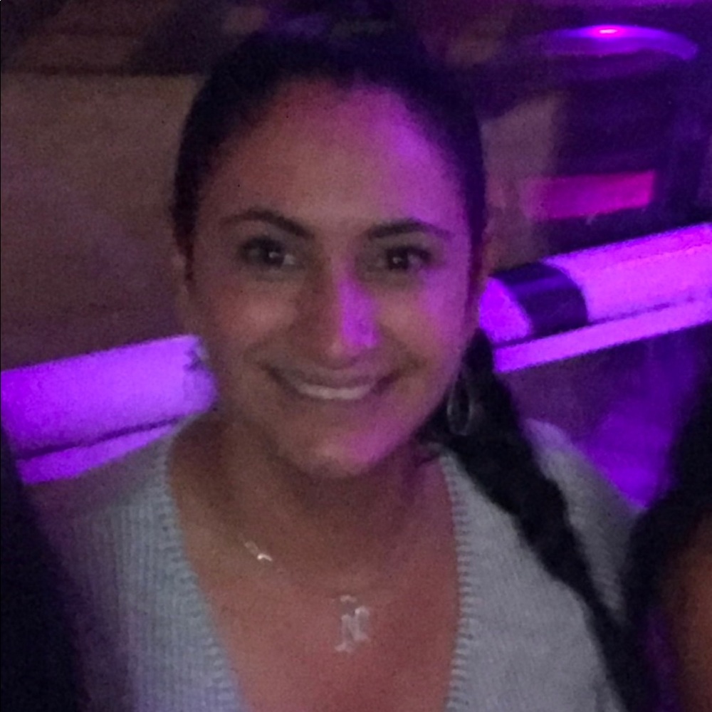 Meet your Posher, Nora